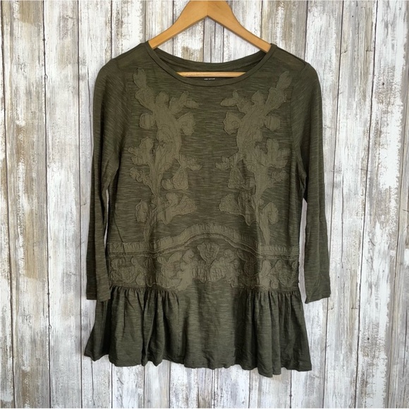 Loft Olive Green Appliqué Peplum Blouse - Picture 2 of 5